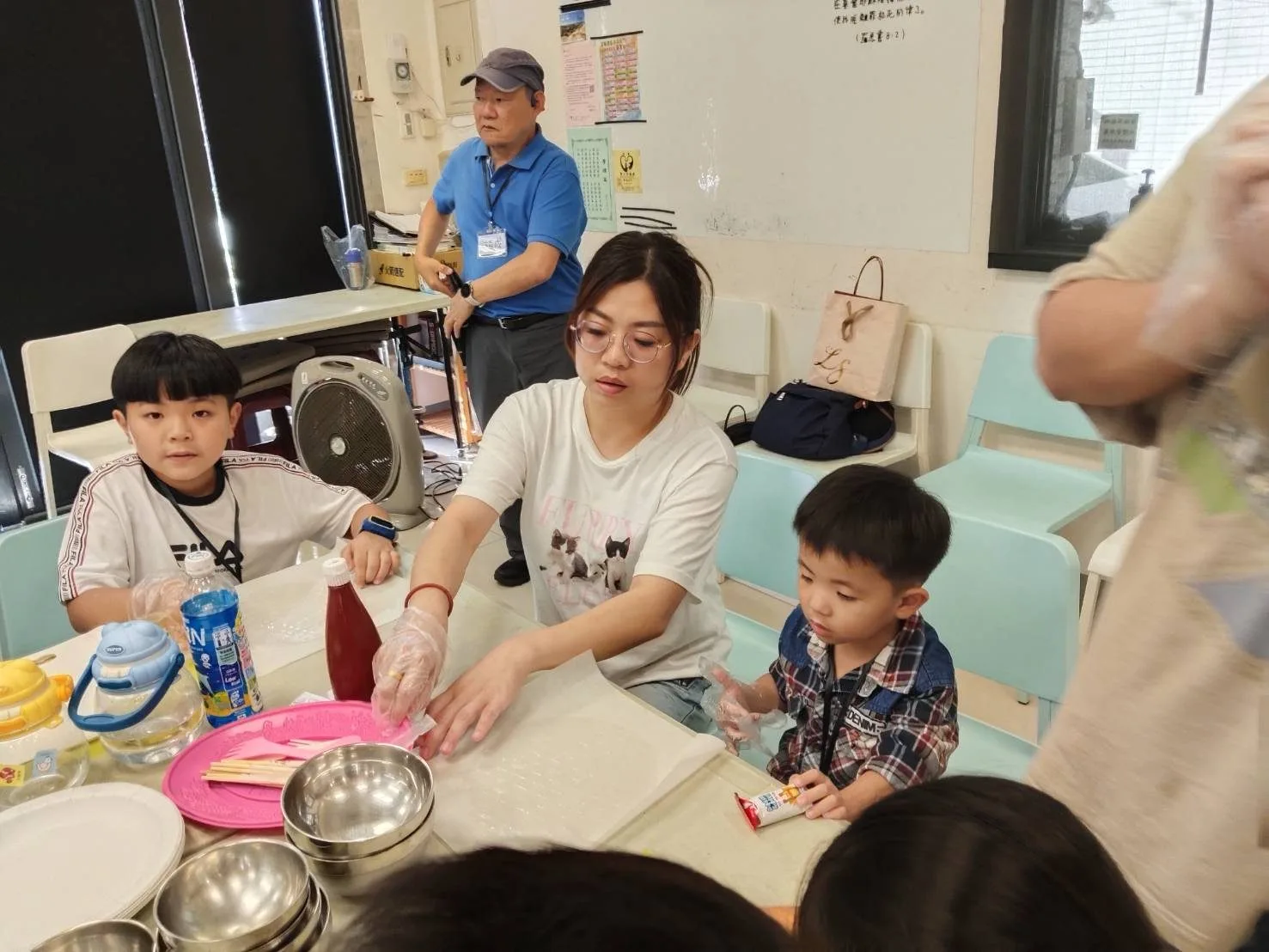 13媽媽：我們按步驟來唷!